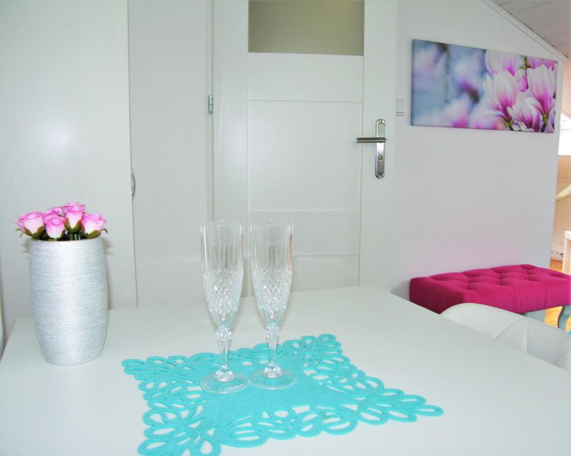 Kaliny Apartamenty Wanny Z Hydromasazem Chorzow Exterior photo
