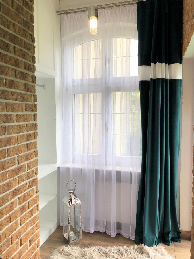 Kaliny Apartamenty Wanny Z Hydromasazem Chorzow Exterior photo