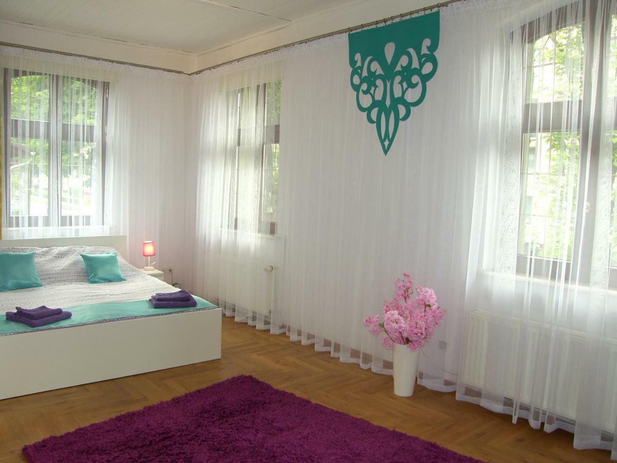 Kaliny Apartamenty Wanny Z Hydromasazem Chorzow Exterior photo